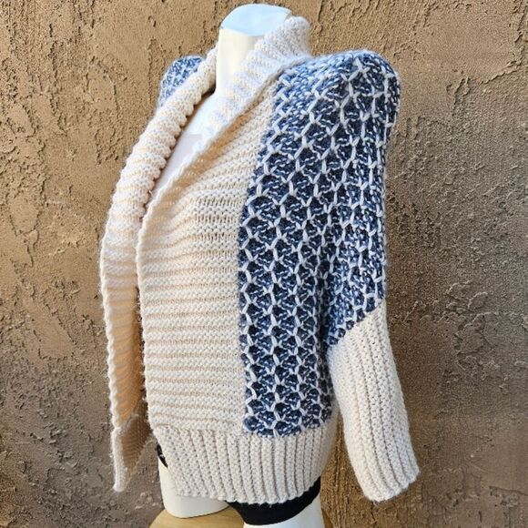 Simply Noelle Cozy Chunky Knit Two-tone Open Front Cardigan Sweater - Picture 2 of 11